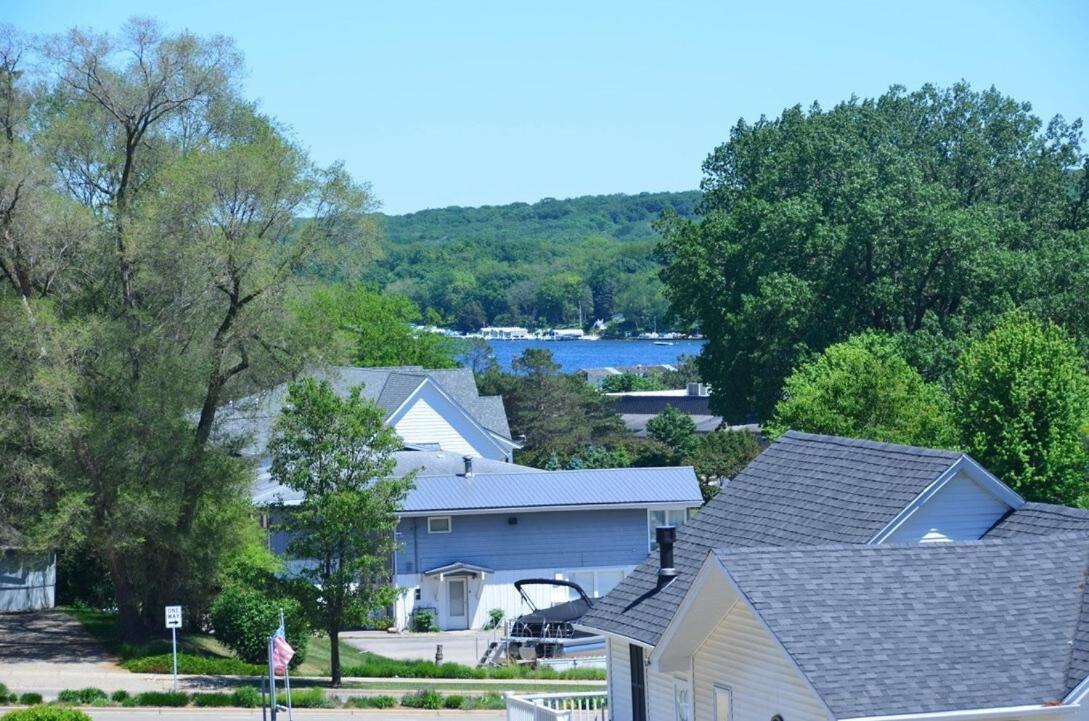 West End Escape -Screened-In Porch - Private Balconies - Lake View - Walking Distance To Public Beach Villa Lake Geneva Exterior photo